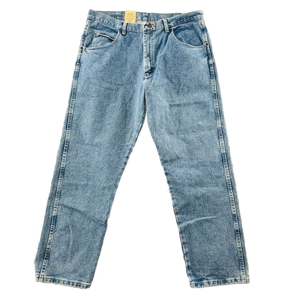 Mens 38x30 Wrangler Rugged Wear Jeans Relaxed Straight‎ Medium Fits Over Boots